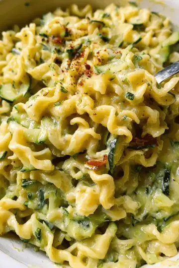 One Tray Creamy Zucchini Pasta