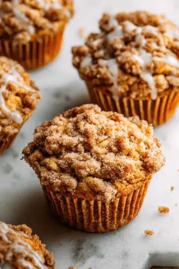 Apple Cinnamon Crumb Muffins