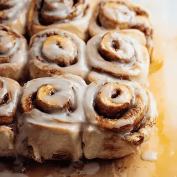Banana Bread Cinnamon Rolls