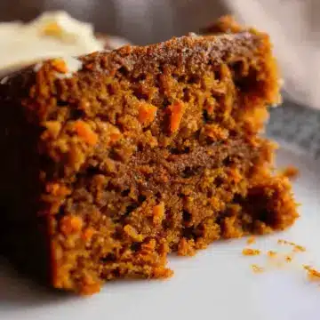 Easy Flourless Oatmeal Carrot Cake Recipe