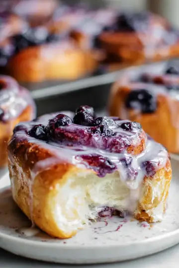 Fluffy Blueberry Cinnamon Rolls