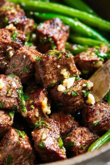 Garlic Butter Steak Bites With Green Beans