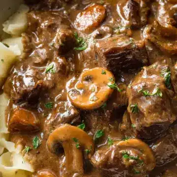Slow Cooker Beef Stroganoff Stew