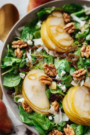 Pear Salad with Balsamic and Walnuts
