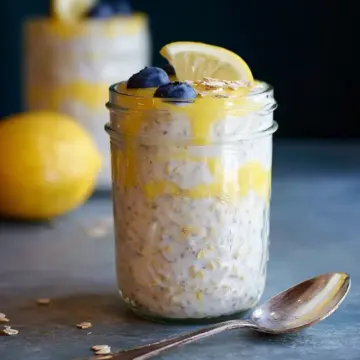 Lemon Cheesecake Overnight Oats